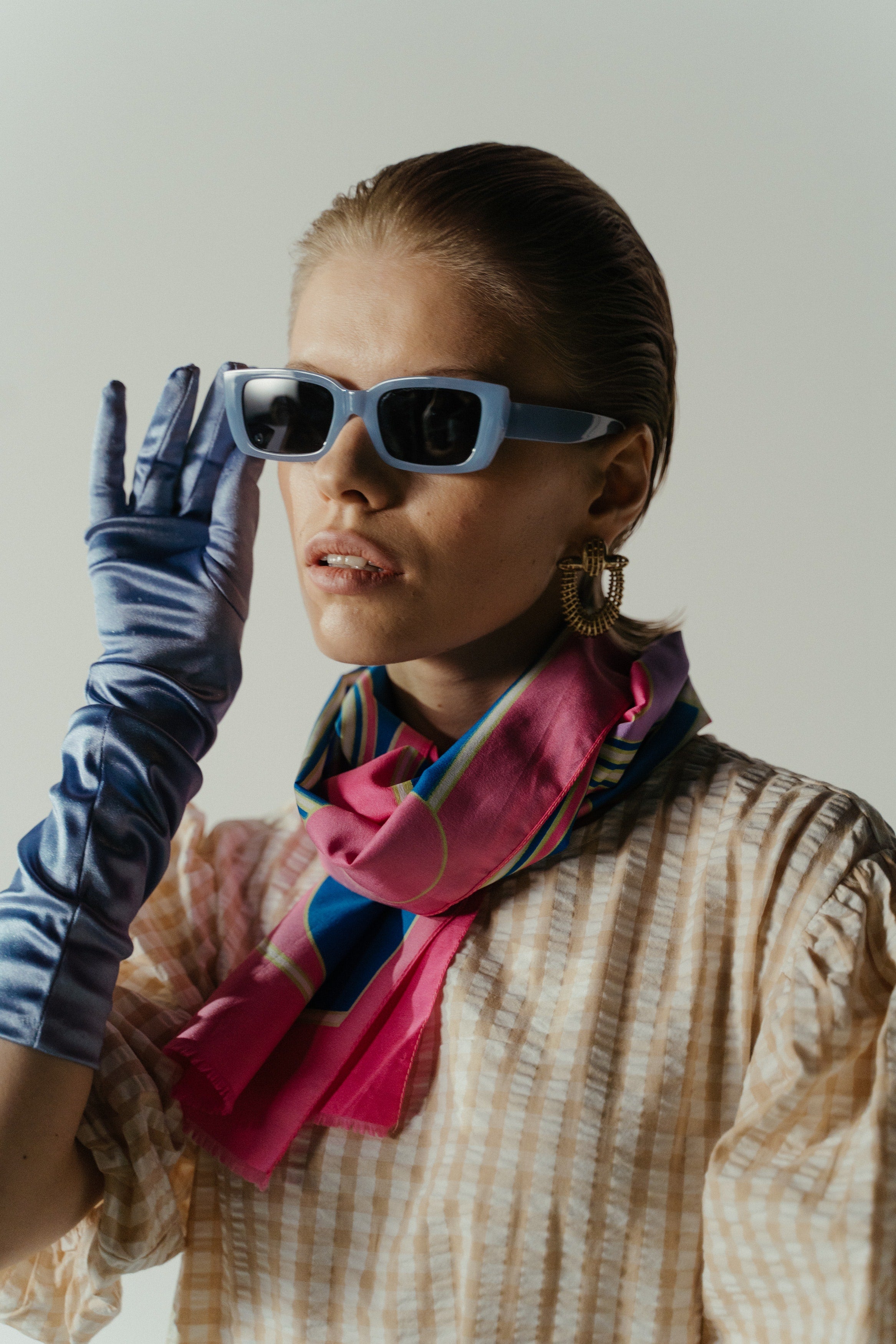 Scarves La Parisienne : The versatile accessory to enhance your summer style