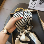 Women's 100% Modern Silk Square | La Parisienne