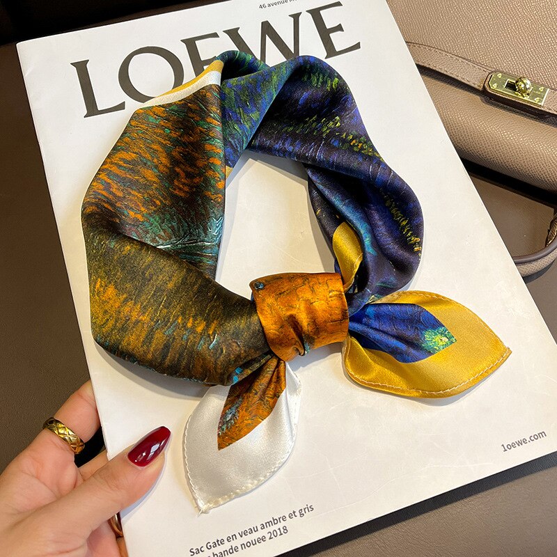 Sciarpa quadrata in seta al 100% per donna | La Parisienne