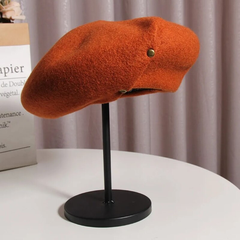 Artist Beret Woman | La Parisienne