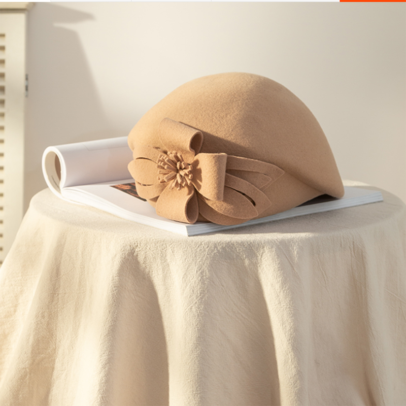 Women's beret Flower pattern 100% wool | La Parisienne