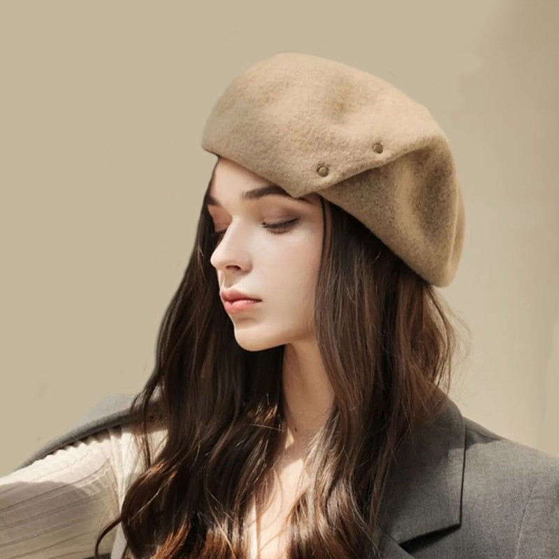 Artist Beret Woman | La Parisienne