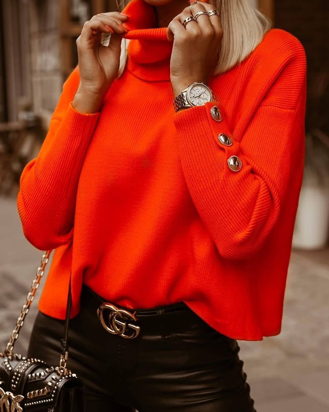 Women's large turtleneck sweater | La Parisienne