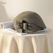 Women's beret Flower pattern 100% wool | La Parisienne