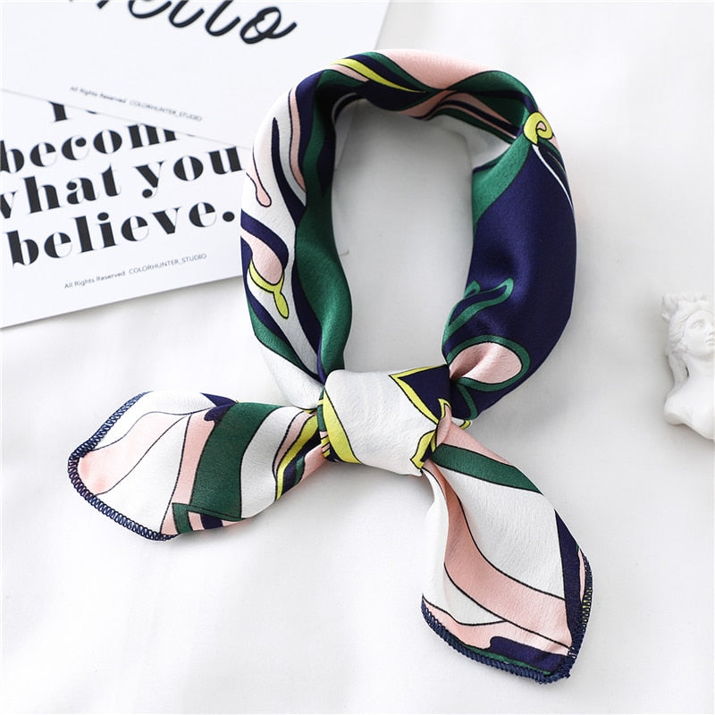 Chic and Original Scarf Women Square | La Parisienne