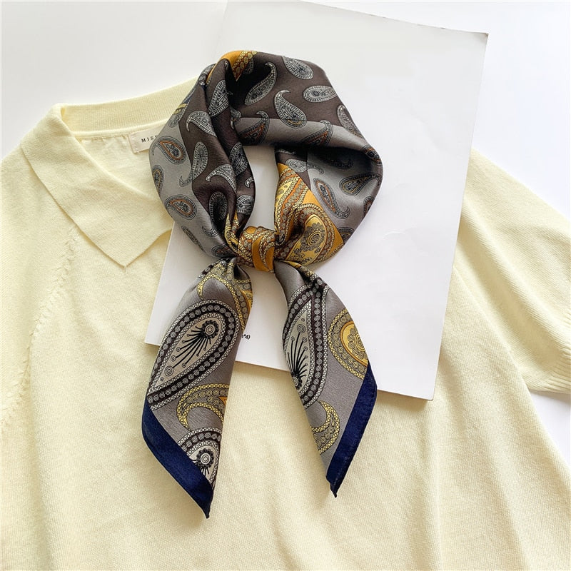 Women's 100% Silk Chic Square | La Parisienne