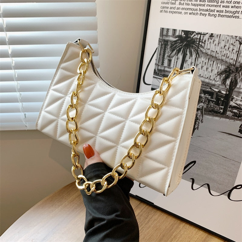 Woman Refined Handbag | La Parisienne