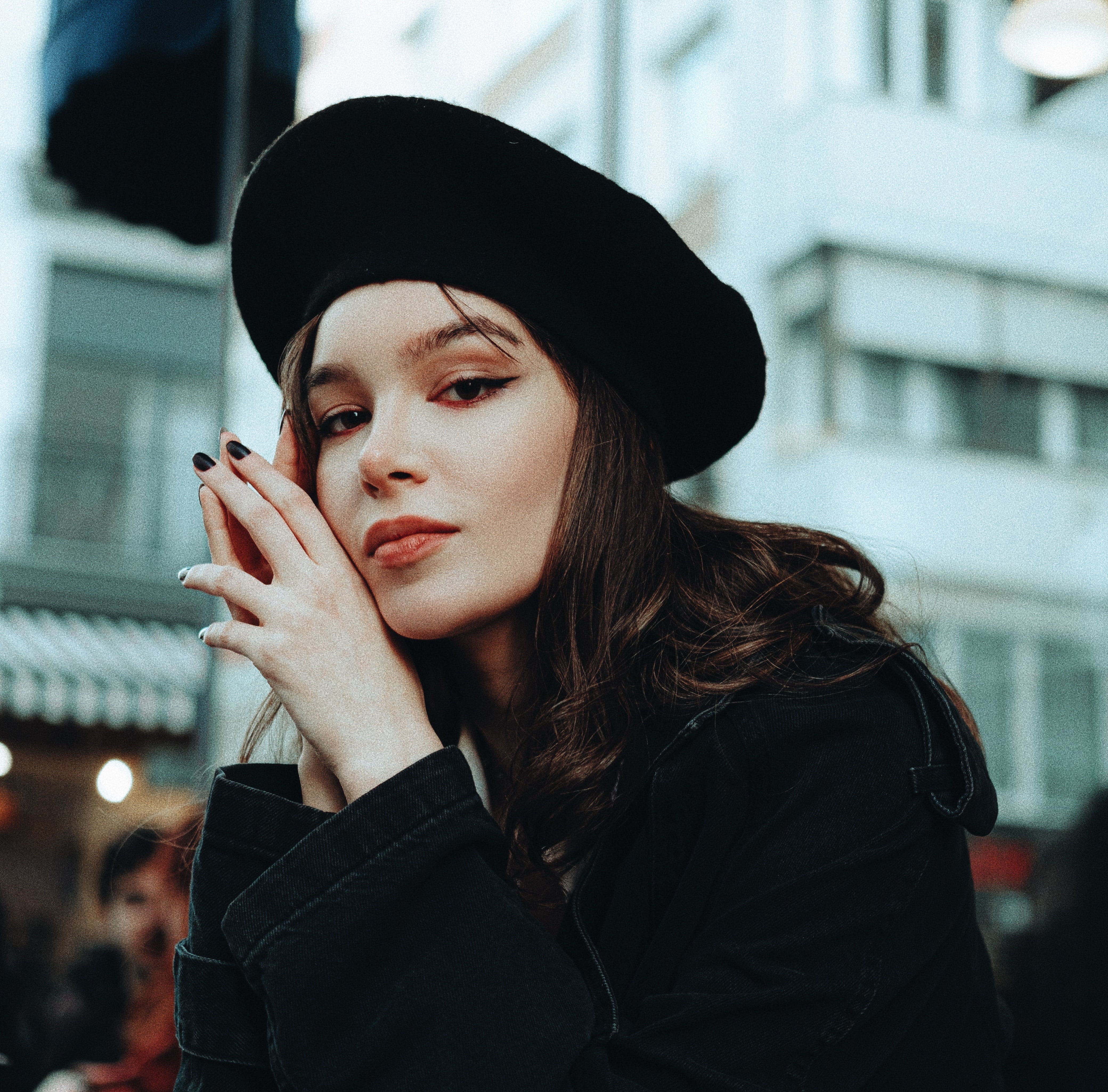 Berets and Parisian Fashion: A History of Style and Elegance