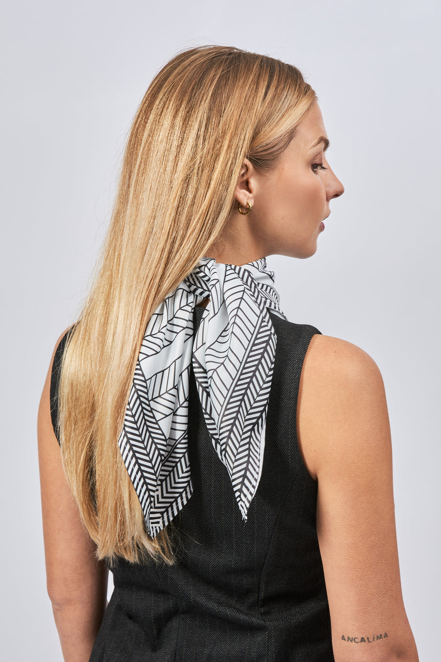 100% Silk Signature Square | La Parisienne