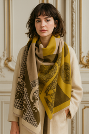 Winter Scarf Woman Opera | La Parisienne