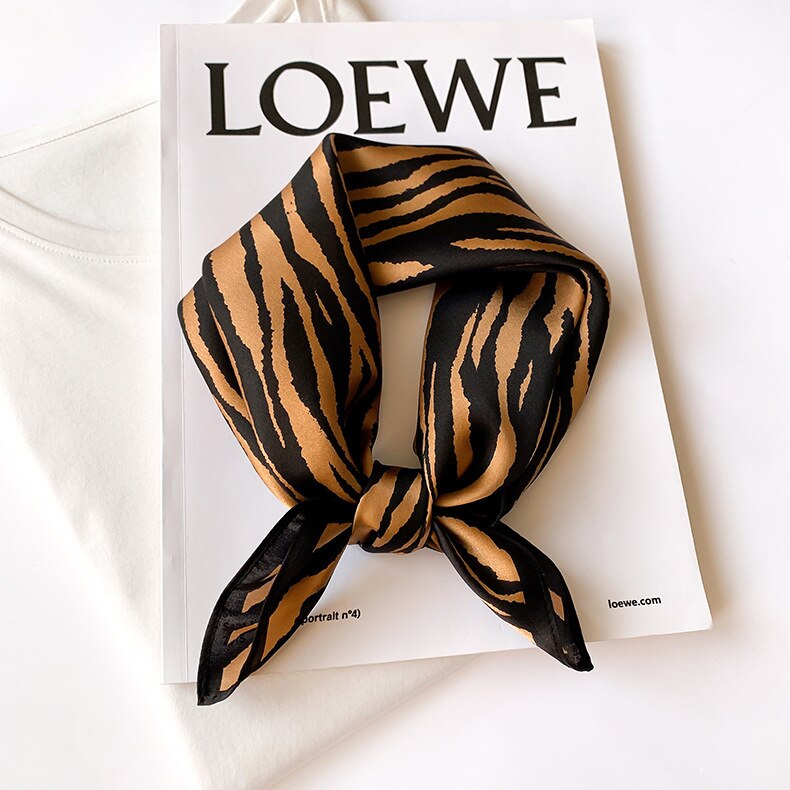 100% Silk Square Zebra Decoration Women | La Parisienne