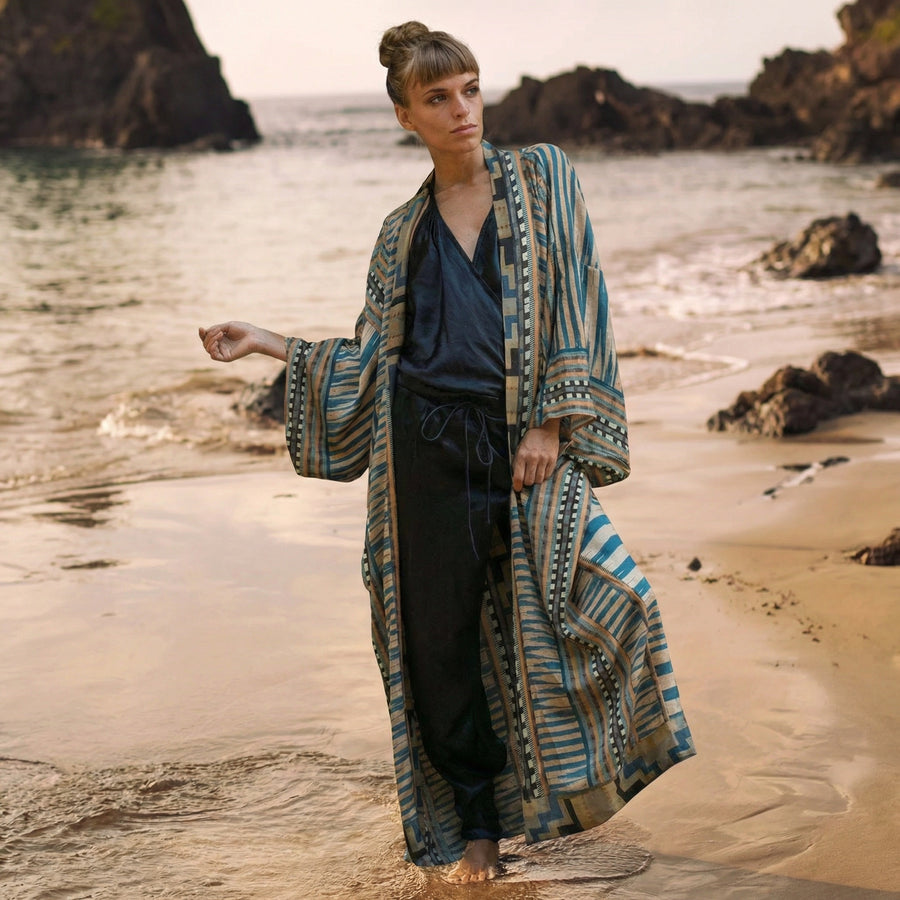Japanese Style Kimono Beach | The Parisian 