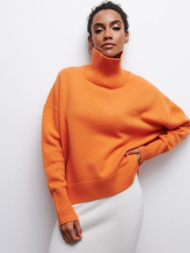 Oversized turtleneck sweater | La Parisienne