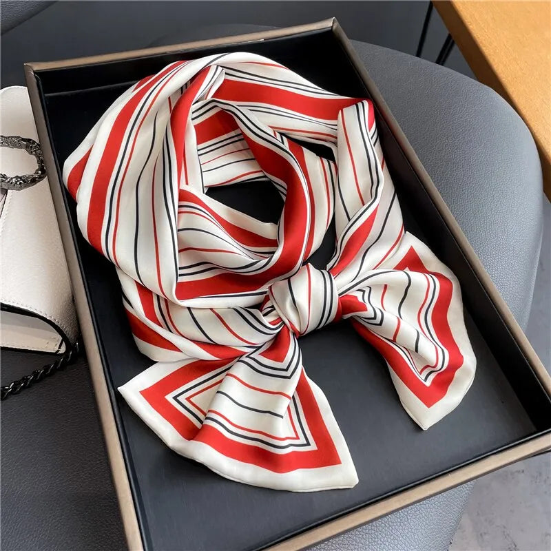 Women's Chic Scarf | La Parisienne