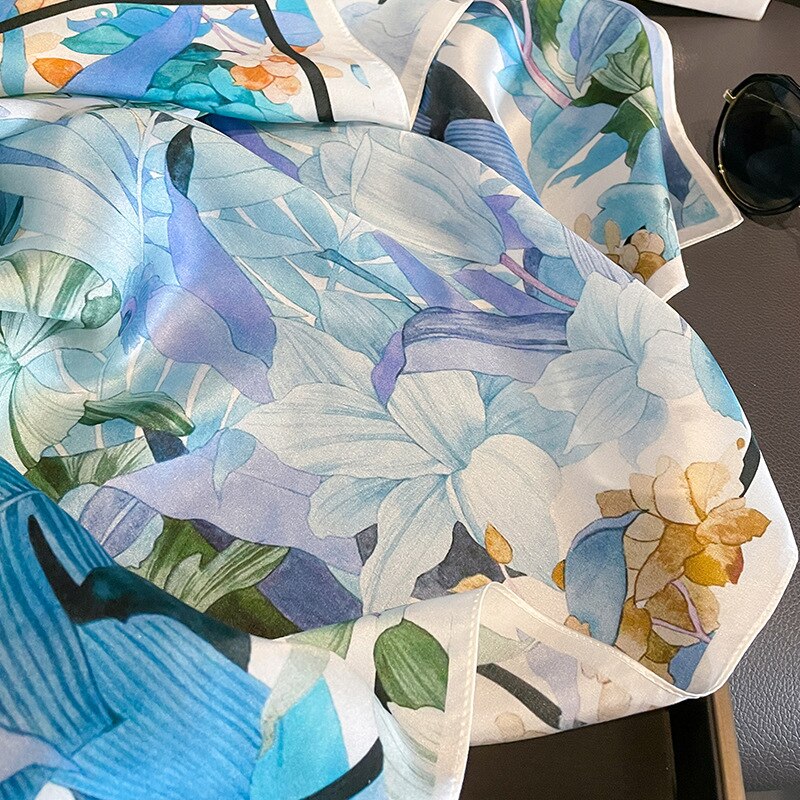 100% Silk Square Decoration Blue Flower Women | La Parisienne