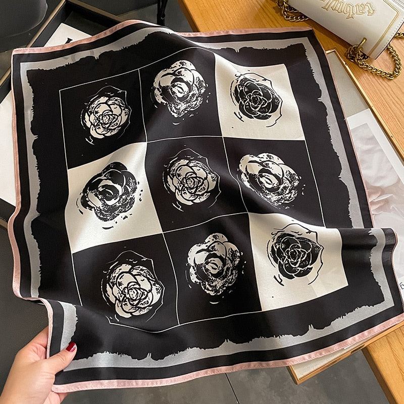 100% silk scarf decoration chic woman | La Parisienne