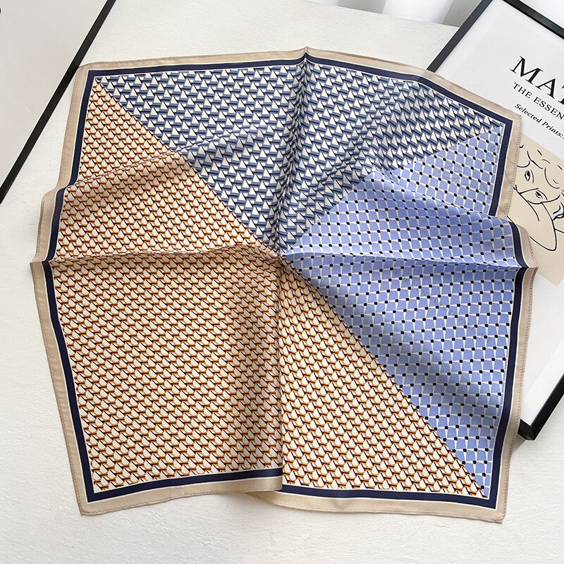Carré 100% Soie Motif Moderne Femme | La Parisienne