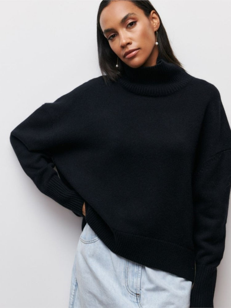 Oversized turtleneck sweater | La Parisienne