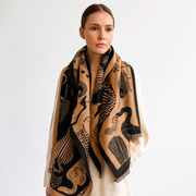 Elegant Scarf Notre-Dame | La Parisienne