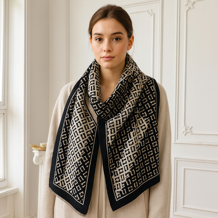 Elegant Timeless Scarf Louvre | La Parisienne