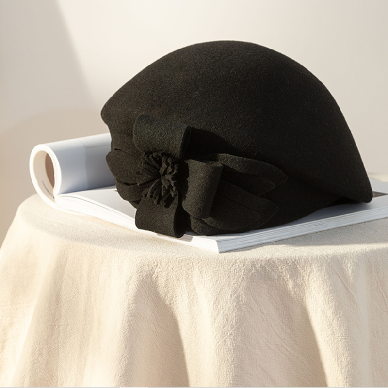 Women's beret Flower pattern 100% wool | La Parisienne
