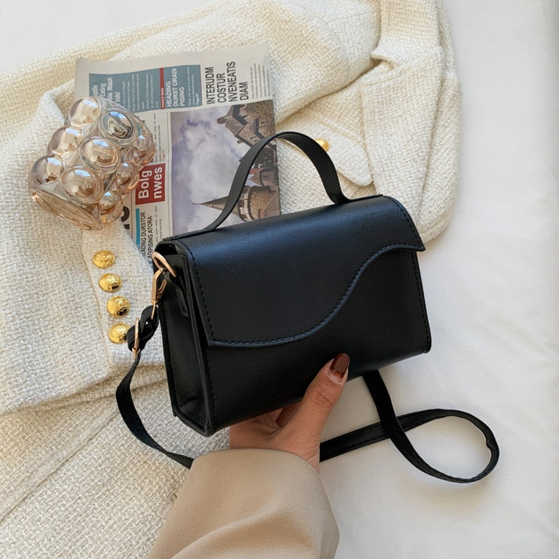 Distinguished Handbag | La Parisienne