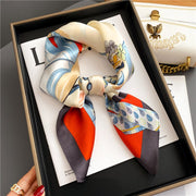 100% Silk Square Chic Women Flower Pattern | La Parisienne